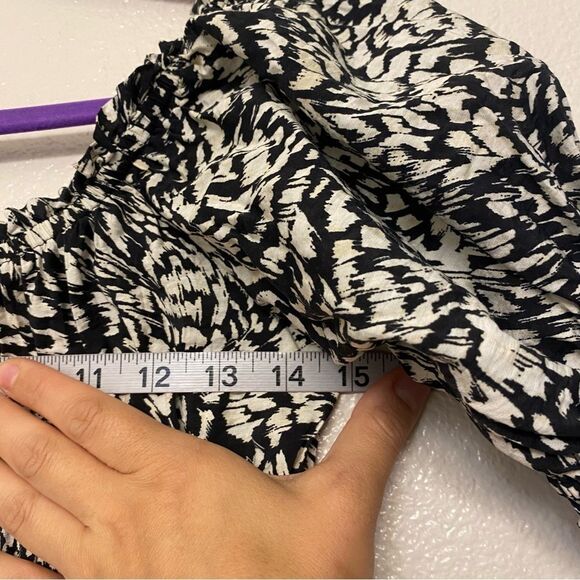 H&M puff sleeve off shoulder summer Dress black white print smocked S - Picture 6 of 8